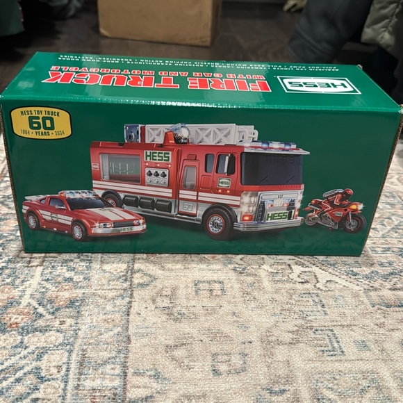 2024 Hess Truck
Fire truck with car and motorcycle
Unopened box - Picture 1 of 2